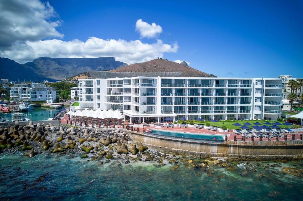 hotels with balcony in Cape Town Cape Town Stadium