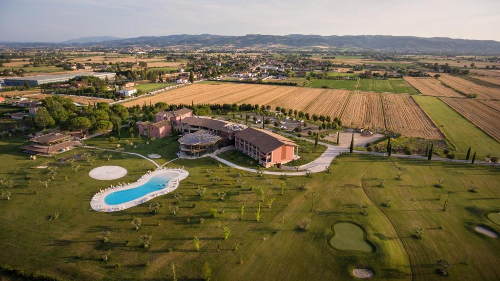 hotels with balcony in Assisi