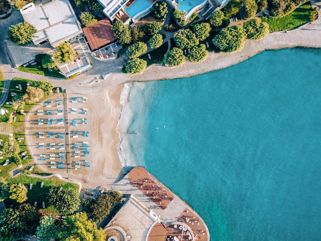 hotels with balcony in Elounda