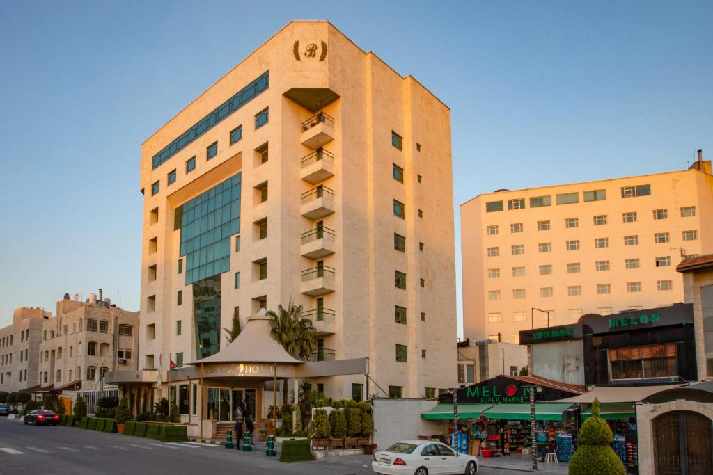 hotels with balcony in Amman