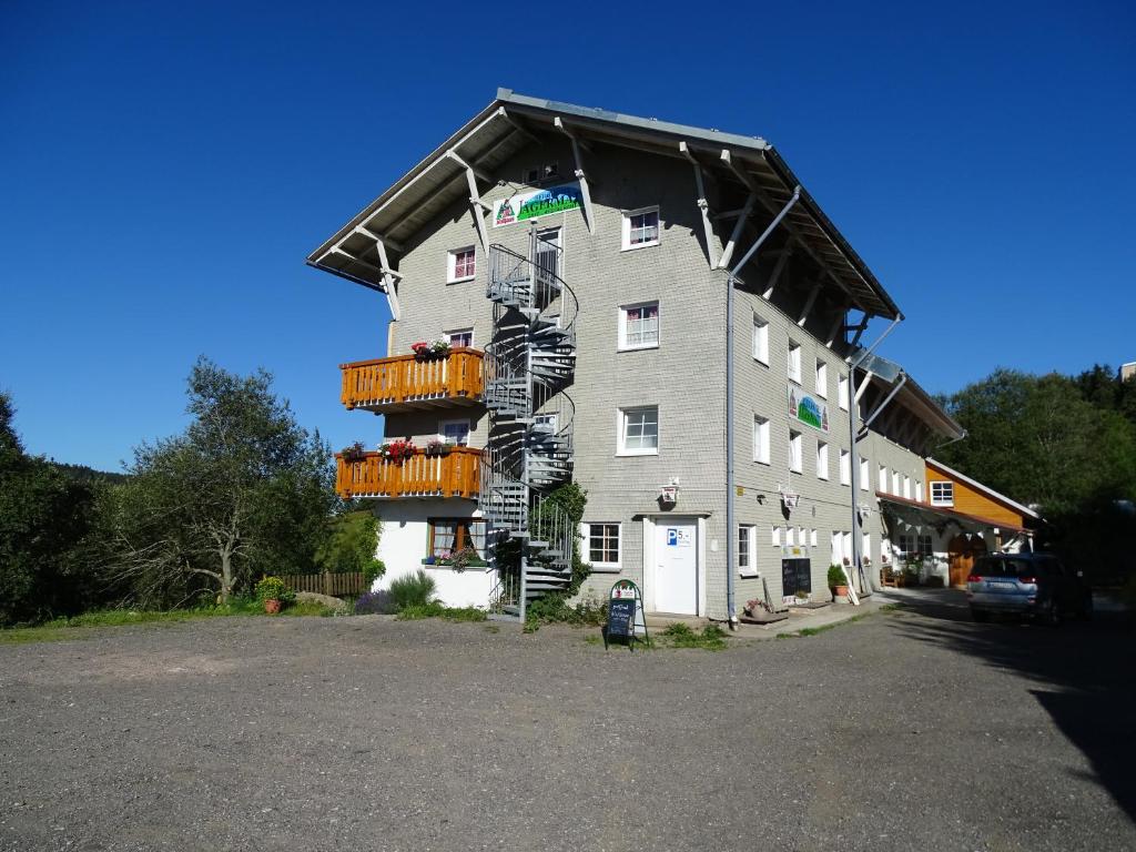 hotels with balcony in Feldberg