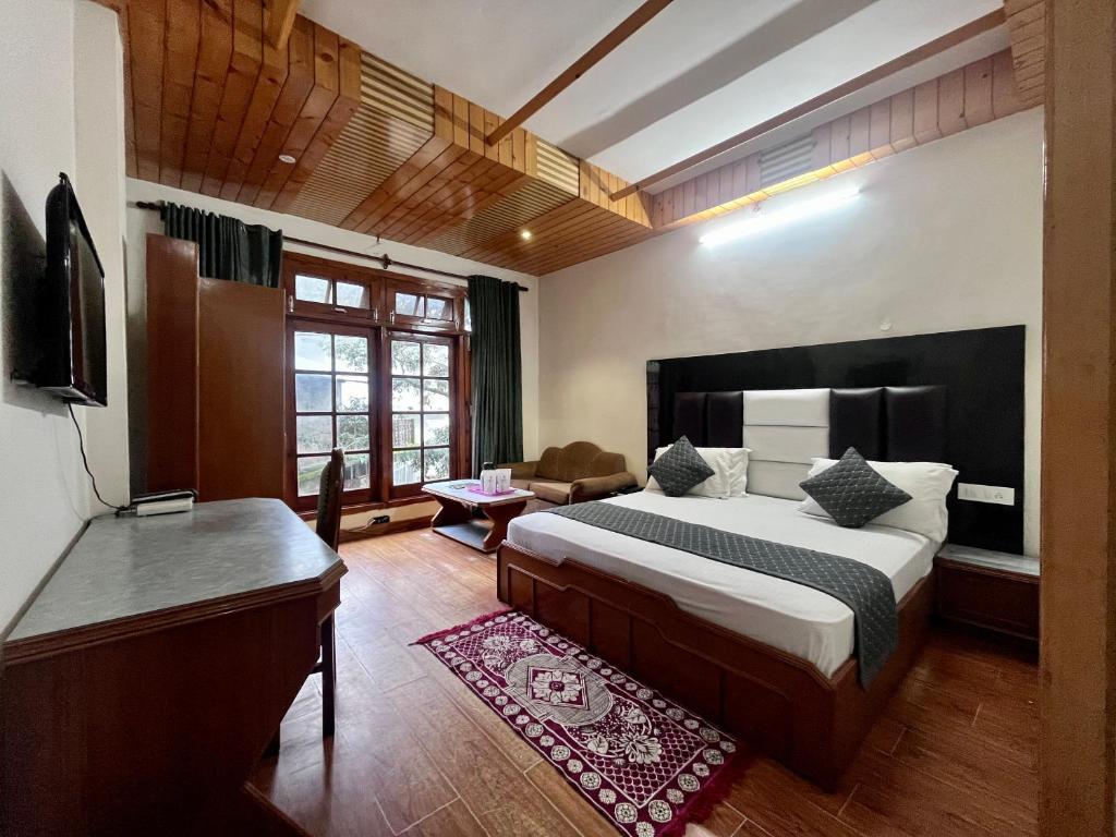 hotels with balcony in Dalhousie