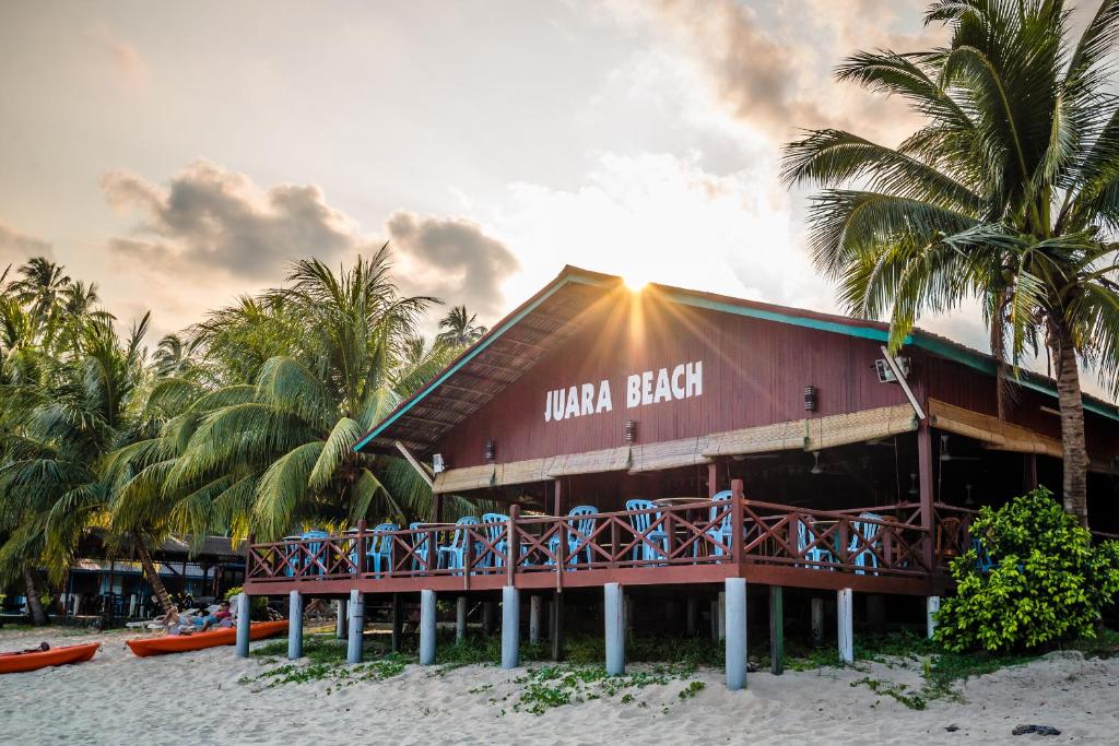 hotels with balcony in Tioman Island