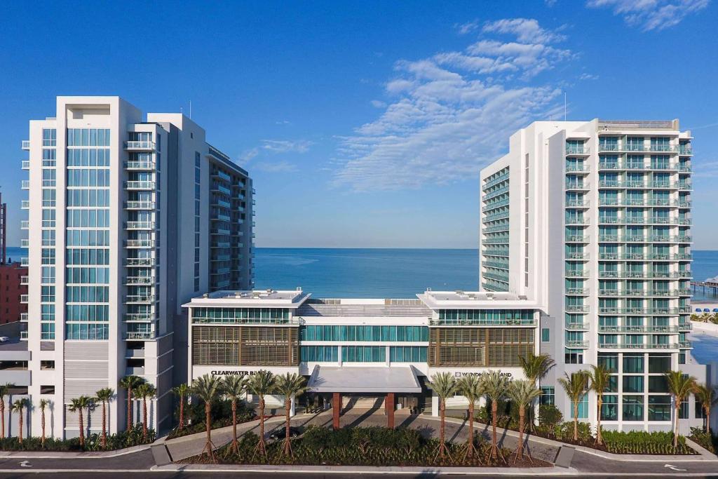 hotels with balcony in Clearwater Beach