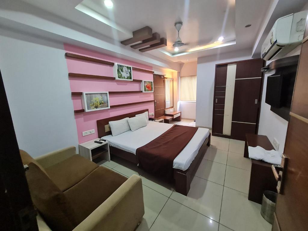 hotels with balcony in Ahmedabad