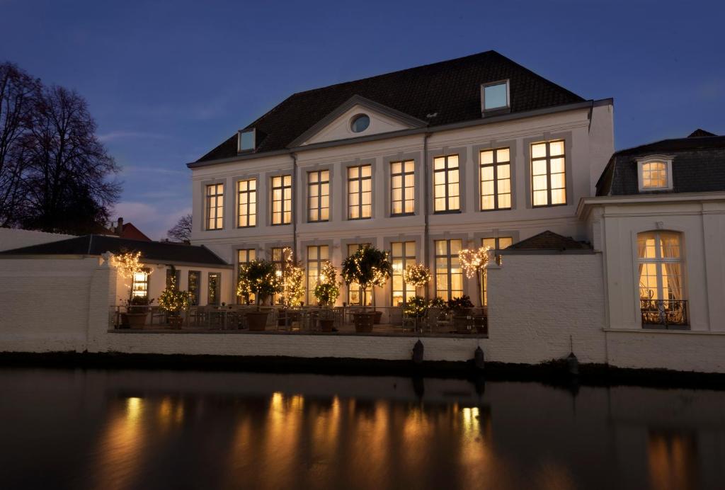 hotels with balcony in Bruges