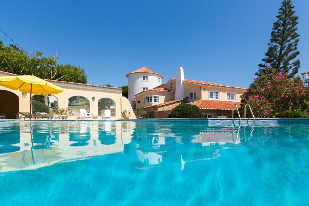 hotels with balcony in Sintra