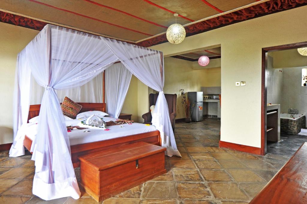 hotels with balcony in Naivasha