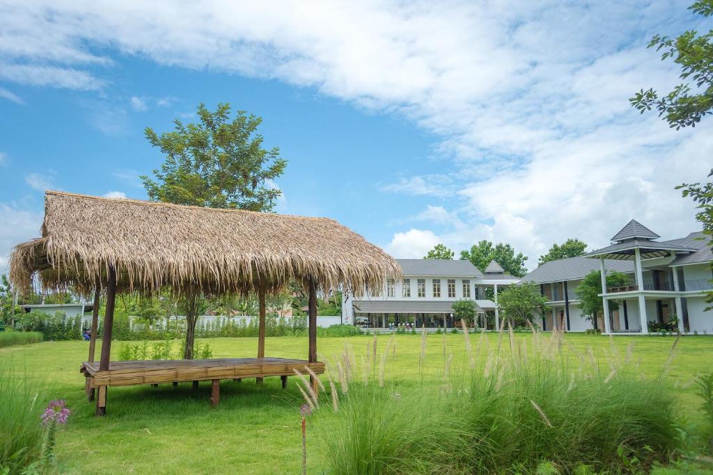 hotels with balcony in Nan Thailand