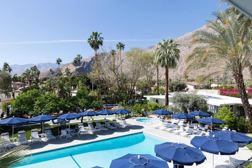 hotels with balcony in Palm Springs Palm Springs Art Museum