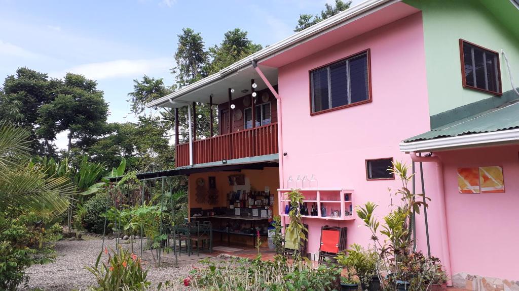 hotels with balcony in Uvita