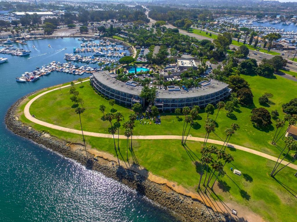 hotels with balcony in San Diego La Jolla