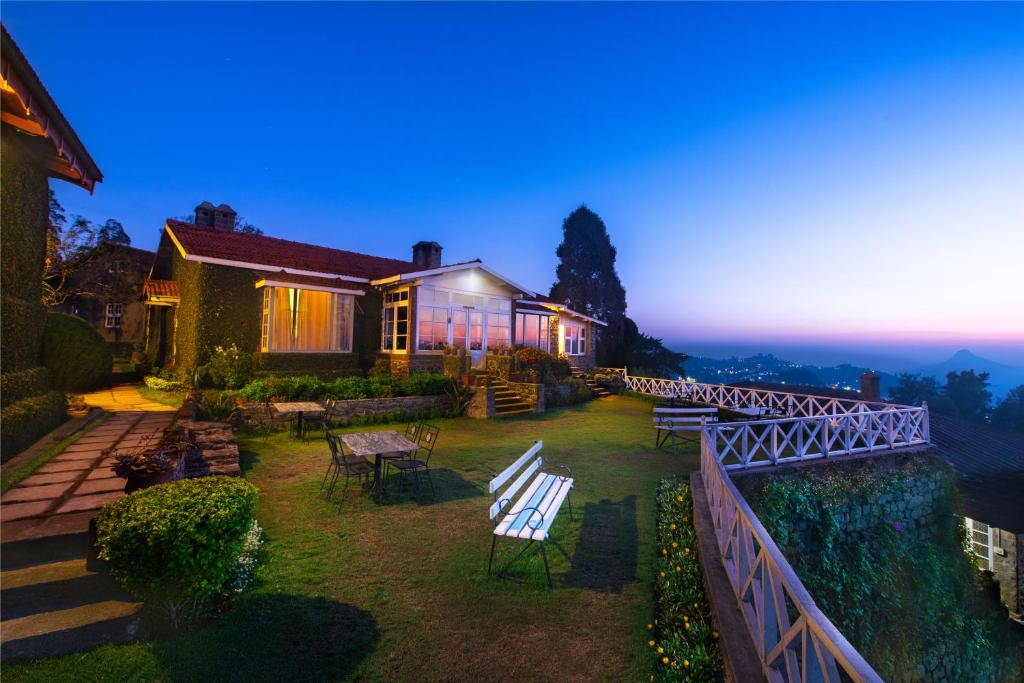 hotels with balcony in Kodaikanal