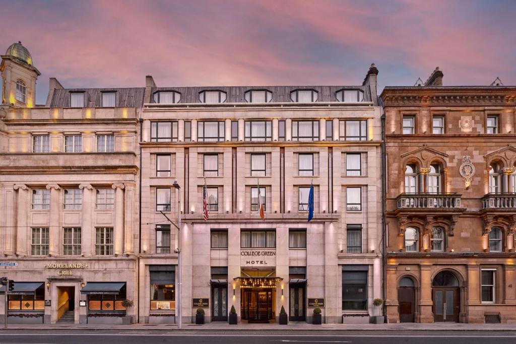 hotels with balcony in Ireland Ie