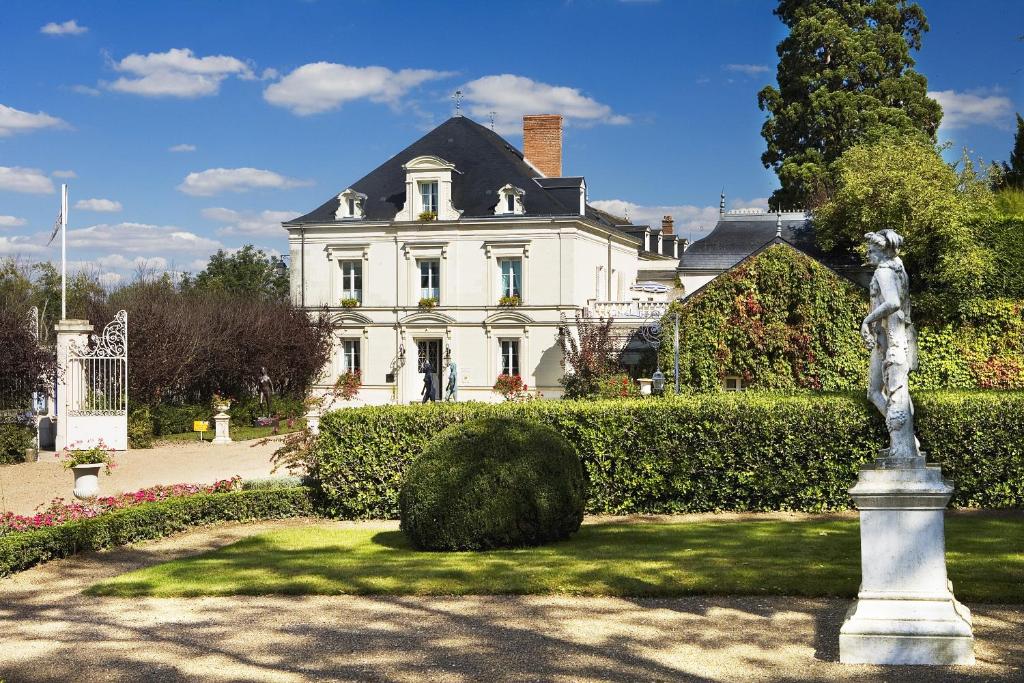 hotels with balcony in Loire Valley