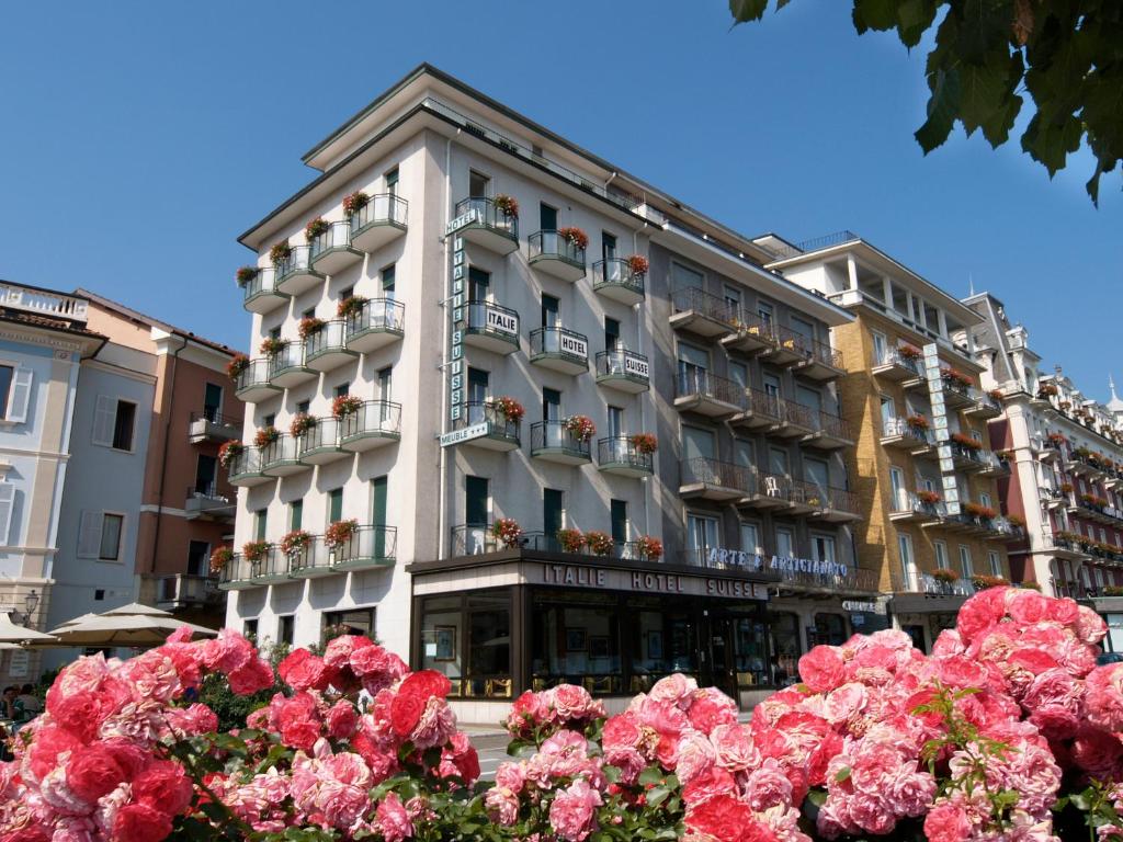 hotels with balcony in Stresa