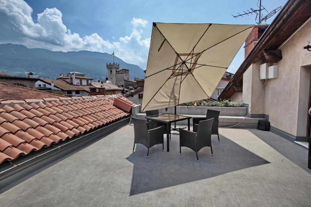 hotels with balcony in Trento