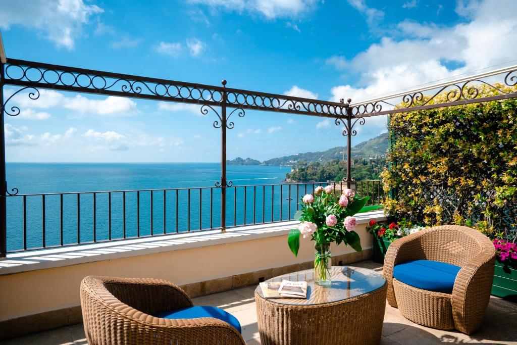 hotels with balcony in Rapallo