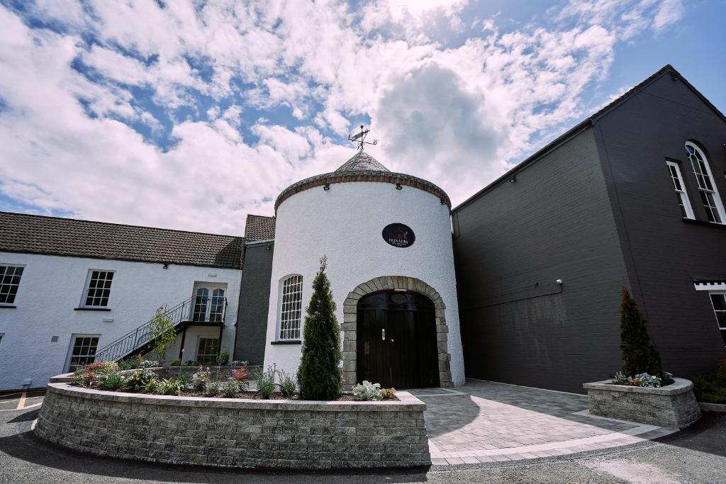 hotels with balcony in Northern Ireland