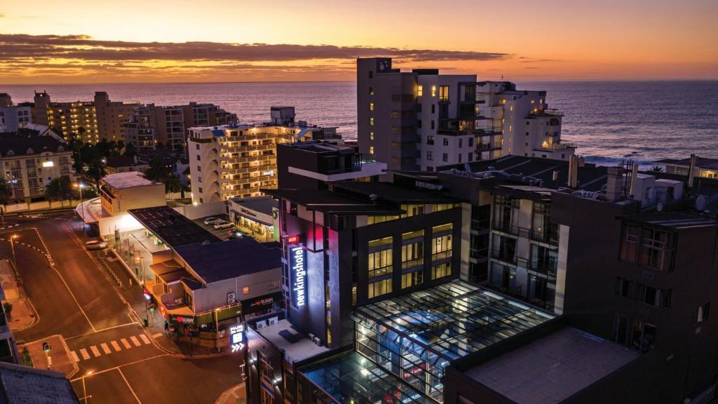 hotels with balcony in Cape Town Three Anchor Bay