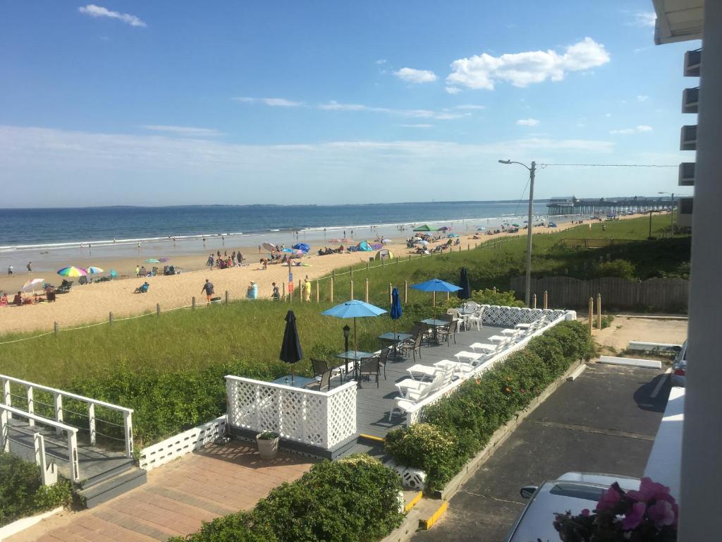 hotels with balcony in Old Orchard Beach