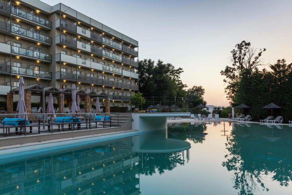 hotels with balcony in Corfu Town