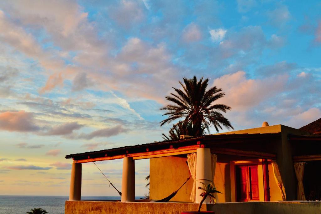 hotels with balcony in Sicily