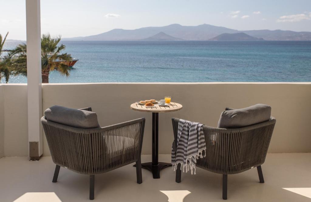 hotels with balcony in Naxos