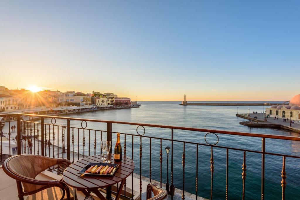 hotels with balcony in Chania Town