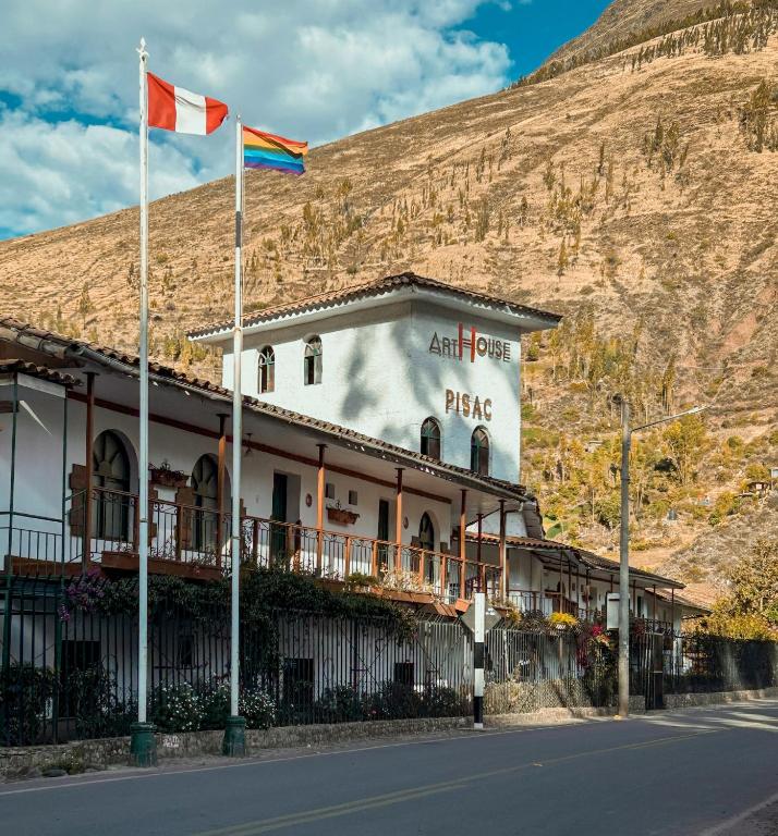 hotels with balcony in Pisac