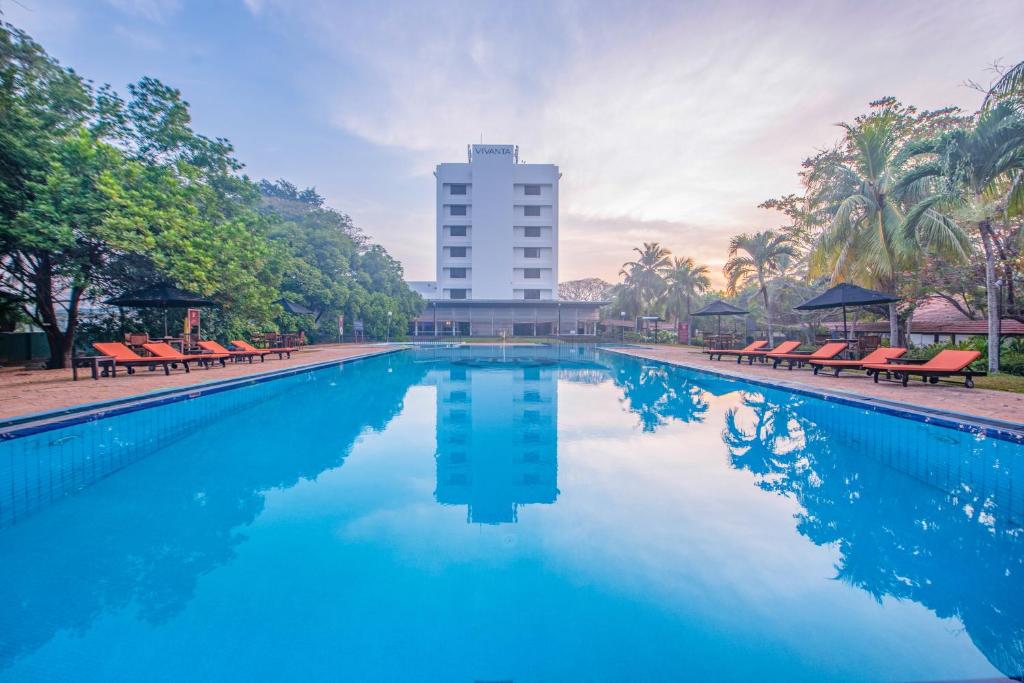 hotels with balcony in Negombo