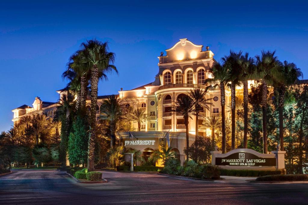 hotels with balcony in Las Vegas