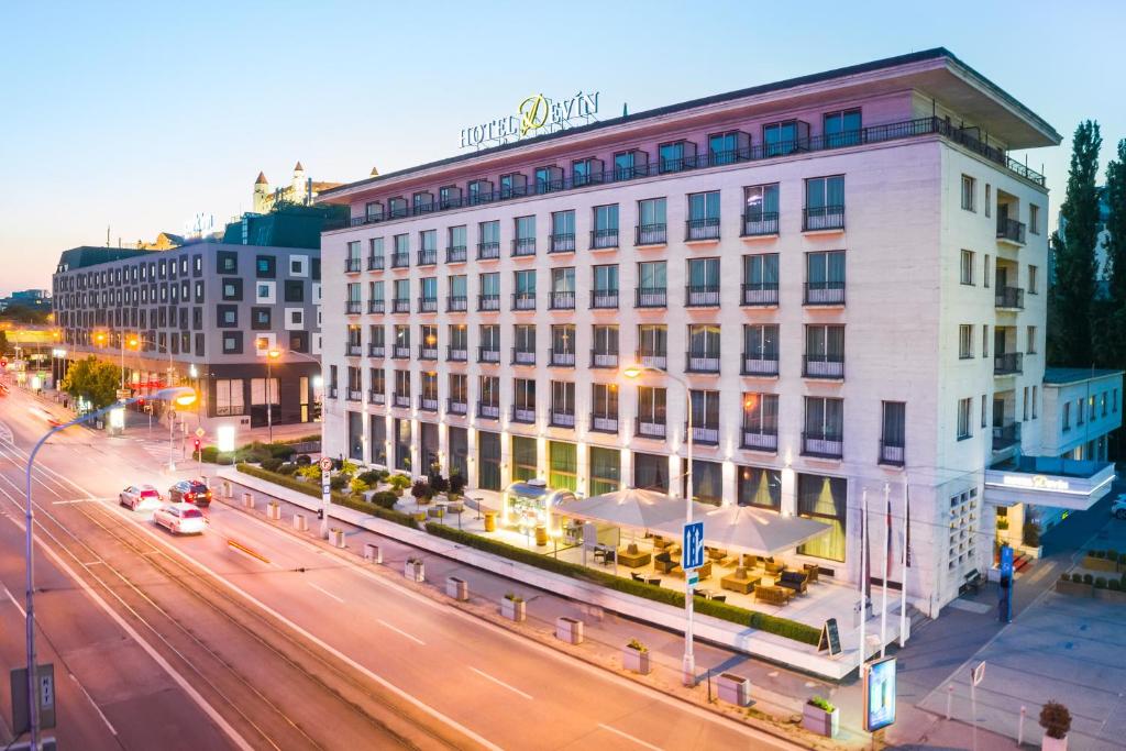 hotels with balcony in Bratislava