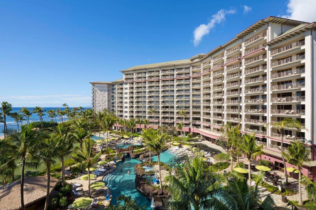 hotels with balcony in Lahaina