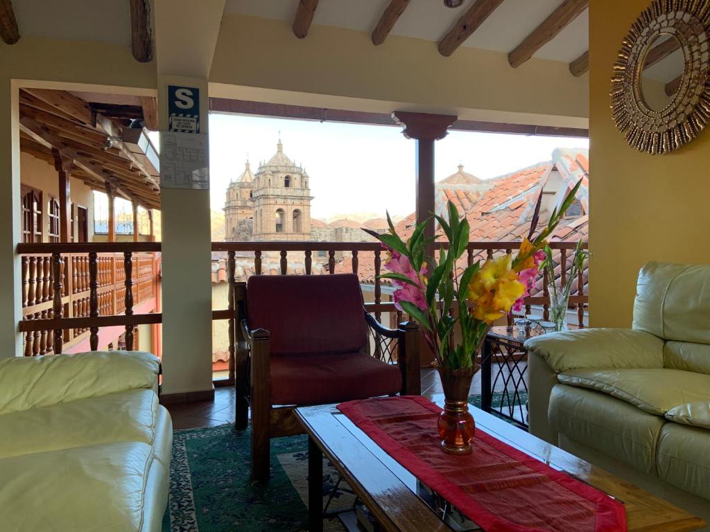 hotels with balcony in Cusco Peru San Pedro Market