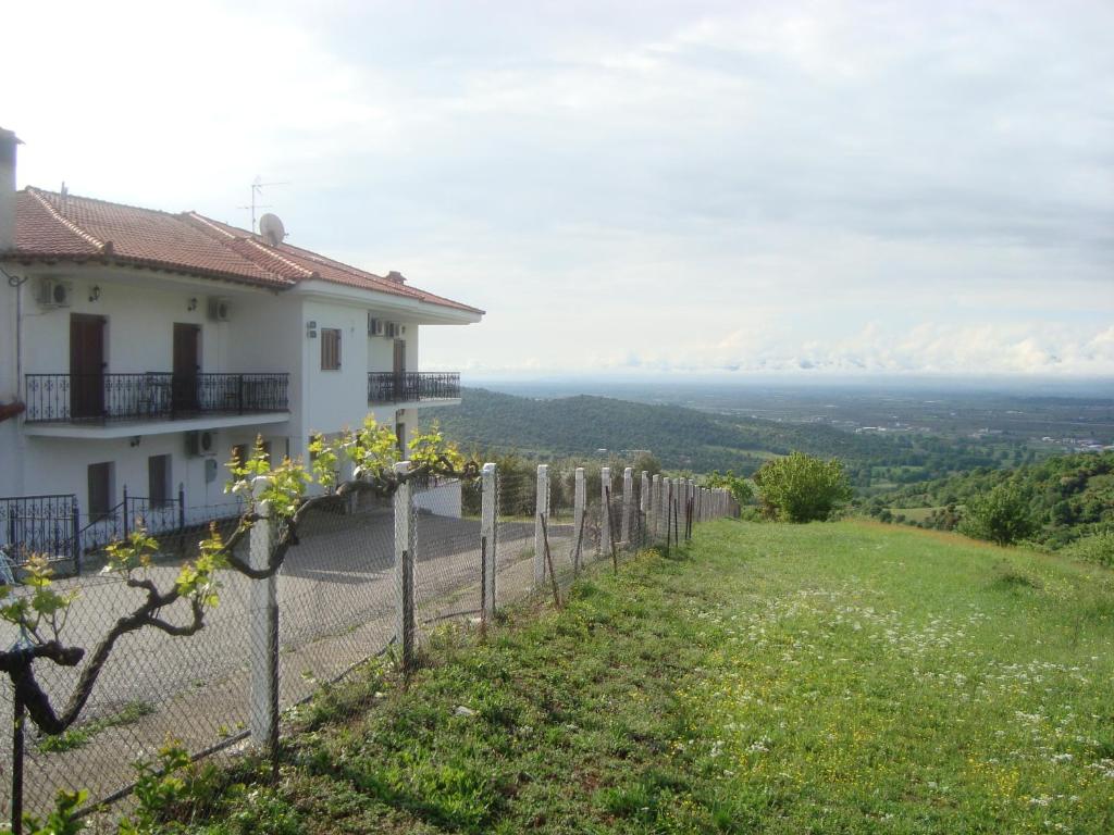 hotels with balcony in Kalampaka