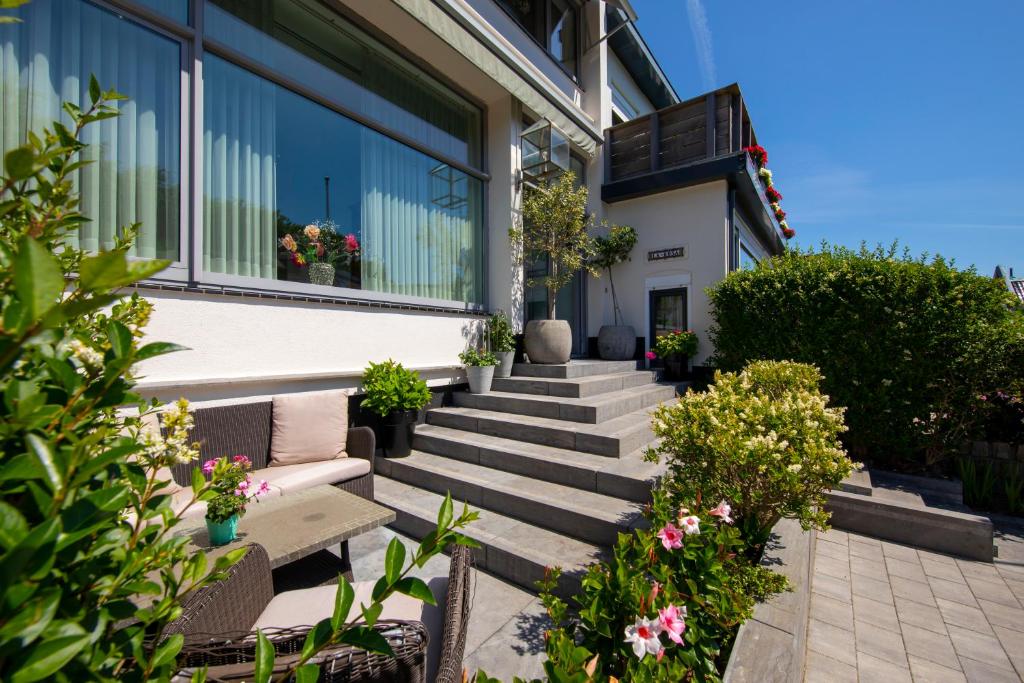 hotels with balcony in Zandvoort