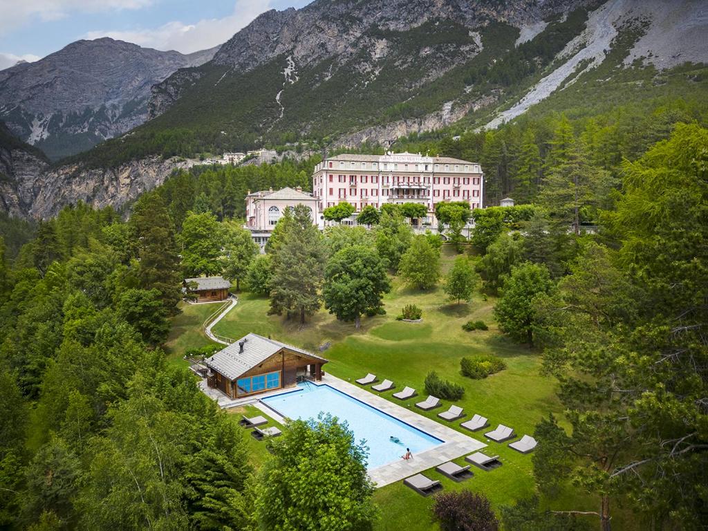 hotels with balcony in Bormio