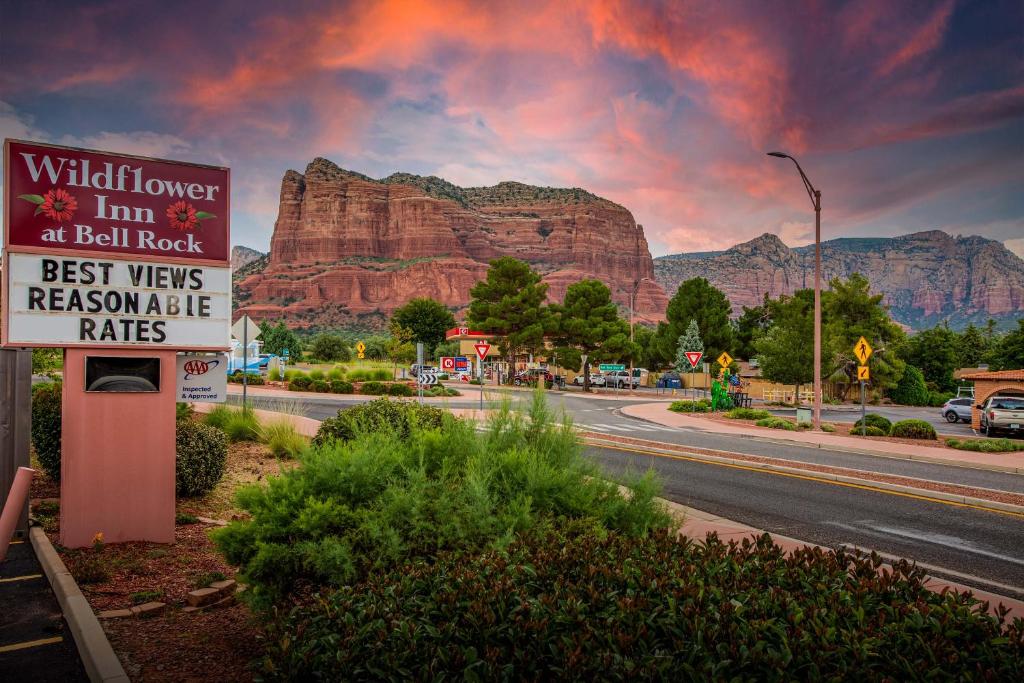 hotels with balcony in Sedona