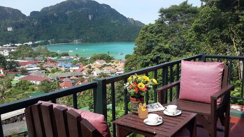 hotels with balcony in Phi Phi Island