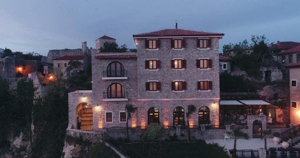 hotels with balcony in Ulcinj