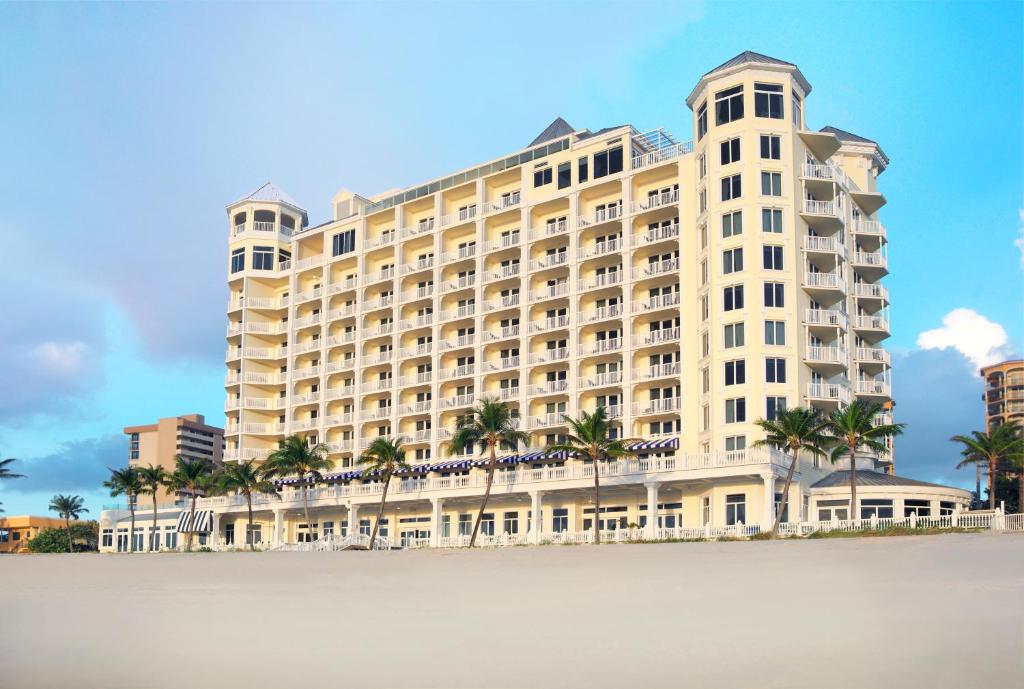 hotels with balcony in Fort Lauderdale Bonnet House Museum  Gardens