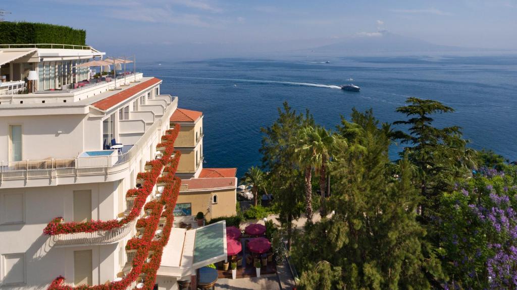 hotels with balcony in Sorrento Italy