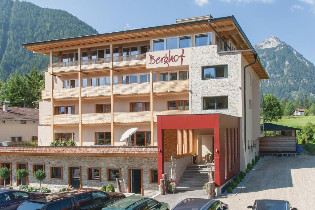 hotels with balcony in Pertisau