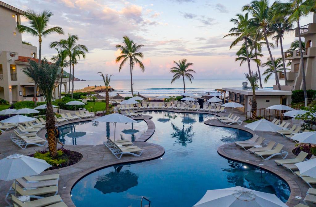 hotels with balcony in Mazatlan