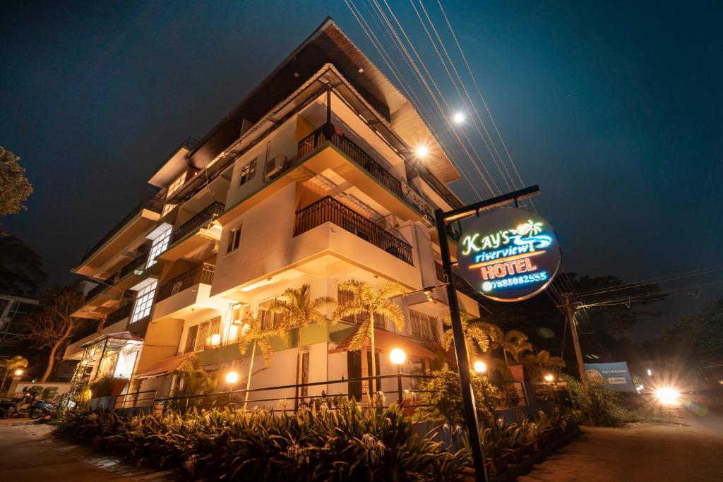 hotels with balcony in Baga India