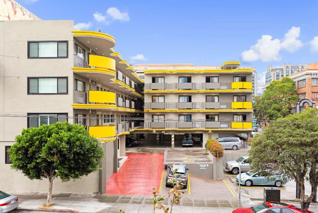 hotels with balcony in San Francisco