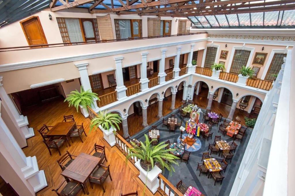 hotels with balcony in Quito