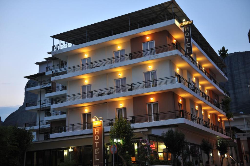 hotels with balcony in Kalampaka