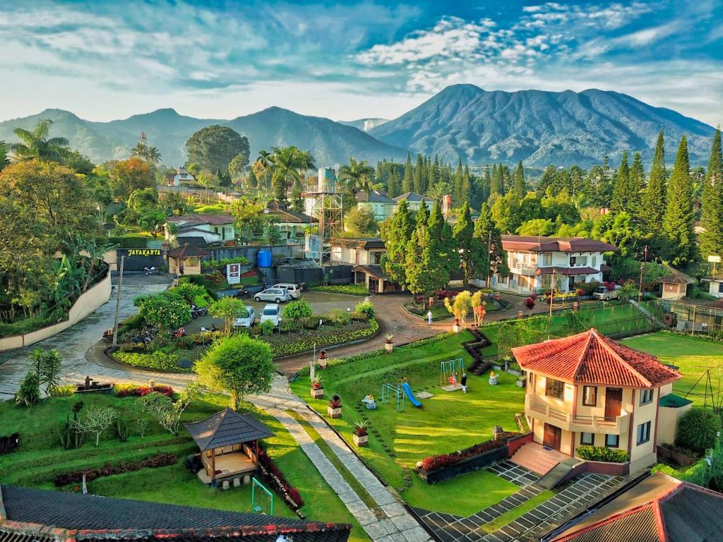 hotels with balcony in Puncak